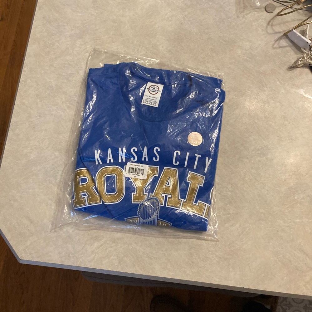 2015 Kansas City World Series Championship long sleeve shirt (Collectible)